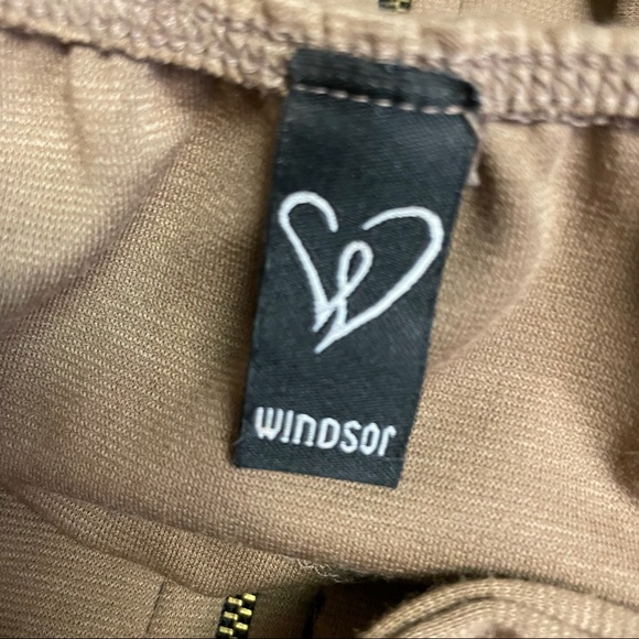 WINDSOR Brown Sweatheart Neckline Zipper Front Halter Crop Trop - Picture 7 of 8